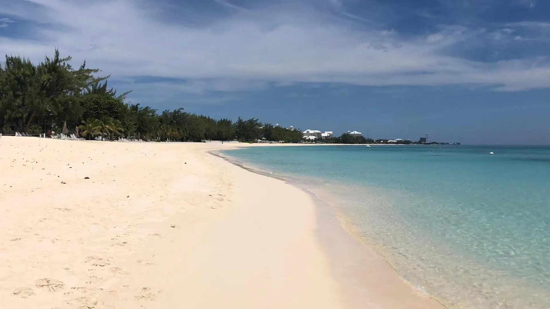 3Bed Oceanview With Pool On Seven Mile Beach Cayman Islands